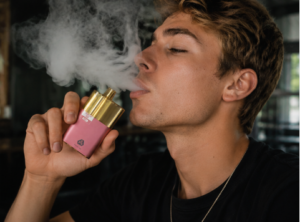 SnowPlus Hammer 10,000 Puffs Disposable Vape – High Capacity & Smooth Vaping Rechargeable Battery & Flavor Pods